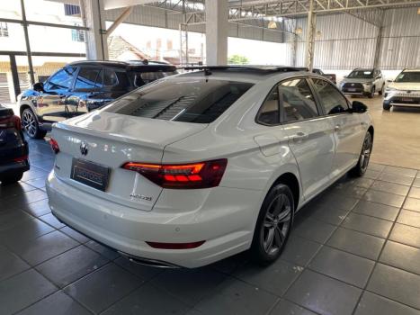 VOLKSWAGEN Jetta 1.4 4P 250 TSI R-LINE AUTOM�TICO, Foto 4