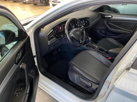 VOLKSWAGEN Jetta 1.4 4P 250 TSI R-LINE AUTOM�TICO, Foto 8