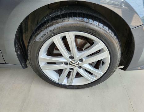 VOLKSWAGEN Jetta 2.0 4P TSI HIGHLINE 211 CV AUTOMTICO, Foto 9