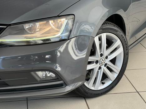 VOLKSWAGEN Jetta 2.0 4P TSI HIGHLINE 211 CV AUTOM�TICO, Foto 3