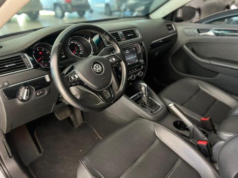 VOLKSWAGEN Jetta 2.0 4P TSI HIGHLINE 211 CV AUTOM�TICO, Foto 14