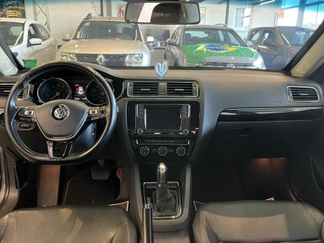 VOLKSWAGEN Jetta 2.0 4P TSI HIGHLINE 211 CV AUTOM�TICO, Foto 12