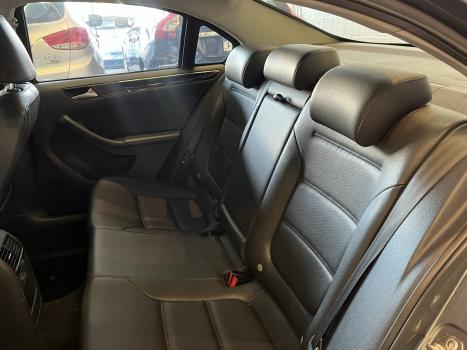 VOLKSWAGEN Jetta 2.0 4P TSI HIGHLINE 211 CV AUTOM�TICO, Foto 17