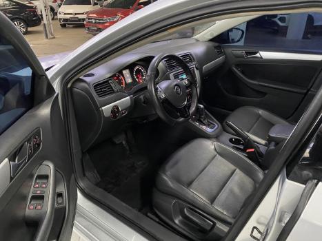 VOLKSWAGEN Jetta 2.0 4P FLEX COMFORTLINE TIPTRONIC AUTOM�TICO, Foto 8