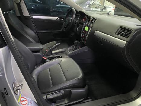 VOLKSWAGEN Jetta 2.0 4P FLEX COMFORTLINE TIPTRONIC AUTOM�TICO, Foto 13