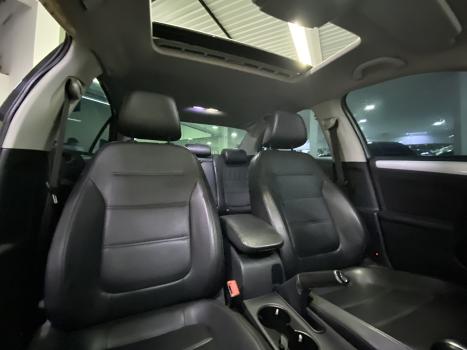 VOLKSWAGEN Jetta 2.0 4P FLEX COMFORTLINE TIPTRONIC AUTOM�TICO, Foto 14