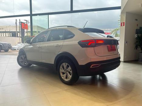 VOLKSWAGEN Nivus 1.0 4P FLEX 200 TSI COMFORTLINE TURBO AUTOMÁTICO, Foto 4 VOLKSWAGEN Nivus 1.0 4P FLEX 200 TSI COMFORTLINE TURBO AUTOMÁTICO, Foto 4