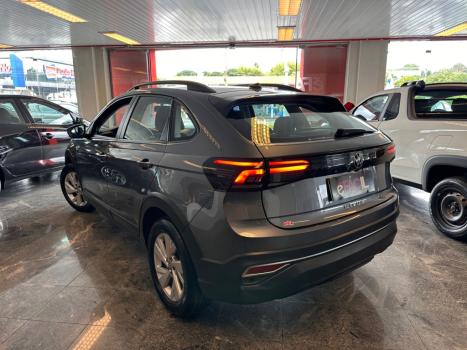 VOLKSWAGEN Nivus 1.0 4P FLEX 200 TSI COMFORTLINE TURBO AUTOMTICO, Foto 4