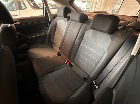 VOLKSWAGEN Nivus 1.0 4P FLEX 200 TSI COMFORTLINE TURBO AUTOMTICO, Foto 8