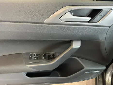 VOLKSWAGEN Nivus 1.0 4P FLEX 200 TSI COMFORTLINE TURBO AUTOMTICO, Foto 14