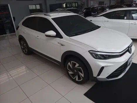 VOLKSWAGEN Nivus 1.0 4P FLEX 200 TSI HIGHLINE TURBO AUTOM�TICO, Foto 2