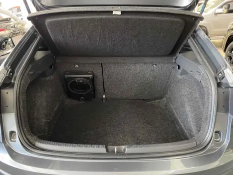 VOLKSWAGEN Nivus 1.0 4P FLEX 200 TSI HIGHLINE TURBO AUTOM�TICO, Foto 12