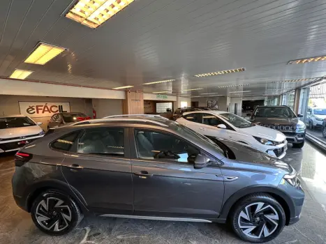 VOLKSWAGEN Nivus 1.0 4P FLEX 200 TSI HIGHLINE TURBO AUTOM�TICO, Foto 2