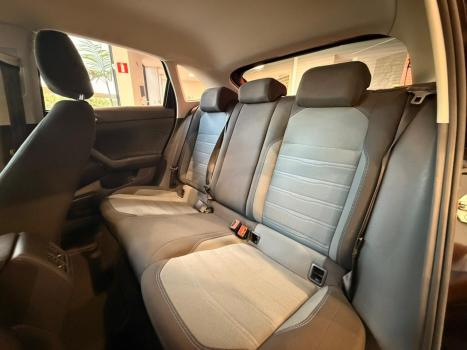 VOLKSWAGEN Nivus 1.0 4P FLEX 200 TSI COMFORTLINE TURBO AUTOM�TICO, Foto 16