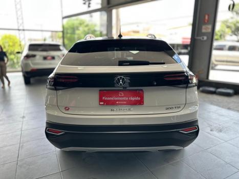 VOLKSWAGEN Nivus 1.0 4P FLEX 200 TSI HIGHLINE TURBO AUTOM�TICO, Foto 6