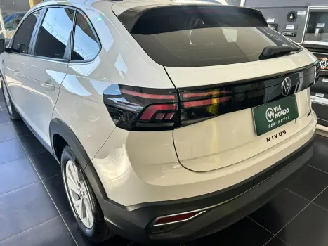 VOLKSWAGEN Nivus 1.0 4P FLEX 200 TSI HIGHLINE TURBO AUTOM�TICO, Foto 6