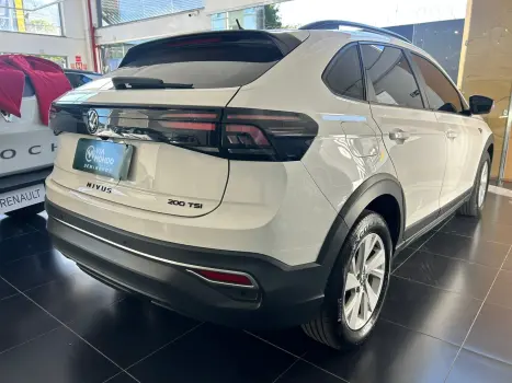 VOLKSWAGEN Nivus 1.0 4P FLEX 200 TSI HIGHLINE TURBO AUTOM�TICO, Foto 8