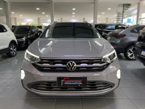 VOLKSWAGEN Nivus 1.0 4P FLEX 200 TSI HIGHLINE TURBO AUTOM�TICO, Foto 2