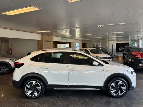 VOLKSWAGEN Nivus 1.0 4P FLEX 200 TSI HIGHLINE TURBO AUTOM�TICO, Foto 2