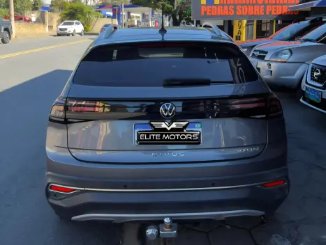 VOLKSWAGEN Nivus 1.0 4P FLEX 200 TSI HIGHLINE TURBO AUTOM�TICO, Foto 8