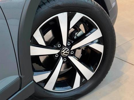 VOLKSWAGEN Nivus 1.0 4P FLEX 200 TSI HIGHLINE TURBO AUTOM�TICO, Foto 3