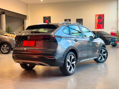 VOLKSWAGEN Nivus 1.0 4P FLEX 200 TSI HIGHLINE TURBO AUTOM�TICO, Foto 4