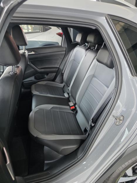 VOLKSWAGEN Nivus 1.0 4P FLEX 200 TSI HIGHLINE TURBO AUTOMÁTICO, Foto 10