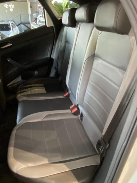 VOLKSWAGEN Nivus 1.0 4P FLEX 200 TSI HIGHLINE TURBO AUTOMÁTICO, Foto 9