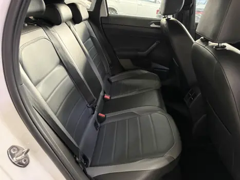 VOLKSWAGEN Nivus 1.0 4P FLEX 200 TSI HIGHLINE TURBO AUTOMÁTICO, Foto 17