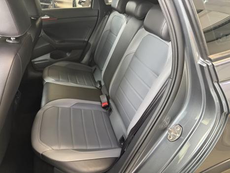 VOLKSWAGEN Nivus 1.0 4P FLEX 200 TSI HIGHLINE TURBO AUTOMÁTICO, Foto 15