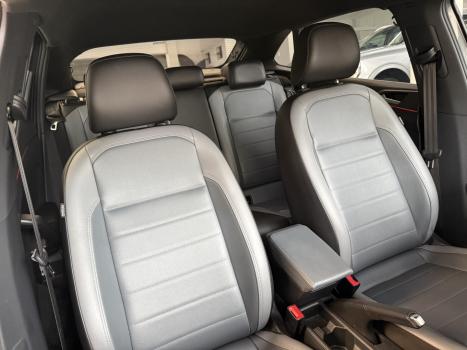 VOLKSWAGEN Nivus 1.0 4P FLEX 200 TSI HIGHLINE TURBO AUTOMÁTICO, Foto 17