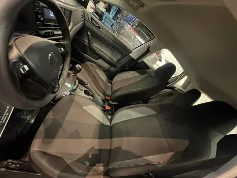 VOLKSWAGEN Polo Hatch 1.0 12V 4P MPI TRACK 1st EDITION, Foto 9