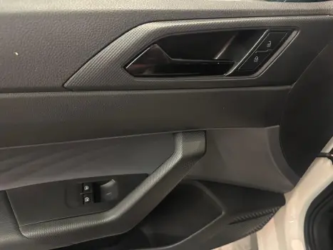 VOLKSWAGEN Polo Hatch 1.0 12V 4P MPI TRACK 1st EDITION, Foto 10