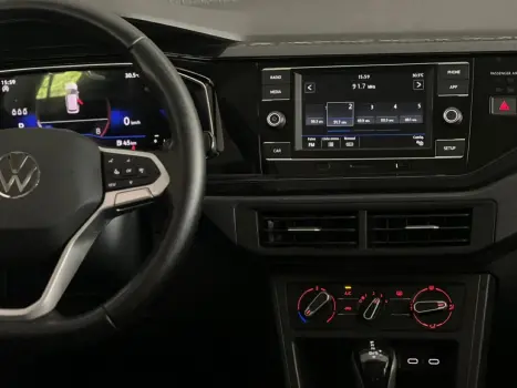 VOLKSWAGEN Polo Hatch 1.0 12V 4P 200 TSI  COMFORTLINE AUTOM�TICO, Foto 17