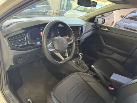 VOLKSWAGEN Polo Hatch 1.0 12V 4P 200 TSI HIGHLINE AUTOM�TICO, Foto 11