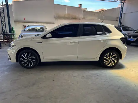 VOLKSWAGEN Polo Hatch 1.0 12V 4P 200 TSI HIGHLINE AUTOM�TICO, Foto 12