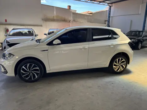 VOLKSWAGEN Polo Hatch 1.0 12V 4P 200 TSI HIGHLINE AUTOM�TICO, Foto 13