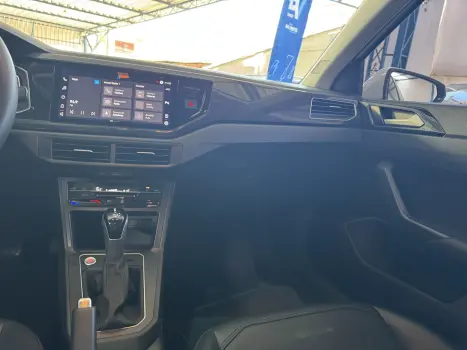 VOLKSWAGEN Polo Hatch 1.0 12V 4P 200 TSI HIGHLINE AUTOM�TICO, Foto 18