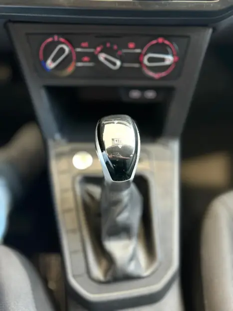 VOLKSWAGEN Polo Hatch 1.0 4P 170 TSI COMFORTLINE AUTOM�TICO, Foto 16