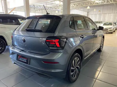 VOLKSWAGEN Polo Hatch 1.0 4P 170 TSI HIGHLINE AUTOM�TICO, Foto 4