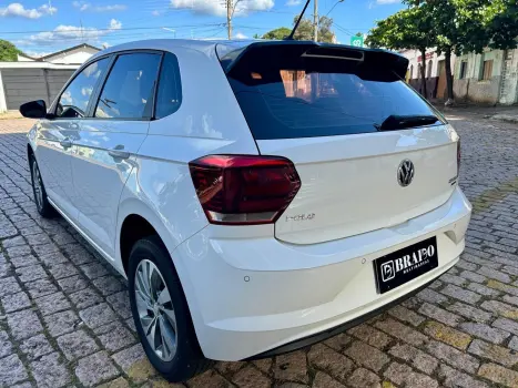 VOLKSWAGEN Polo Hatch 1.0 12V 4P 200 TSI  COMFORTLINE AUTOM�TICO, Foto 4