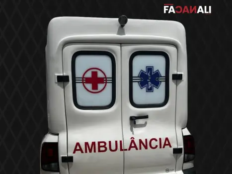 VOLKSWAGEN Saveiro 1.6 16V FLEX MSI ROBUST CABINE SIMPLES, Foto 3