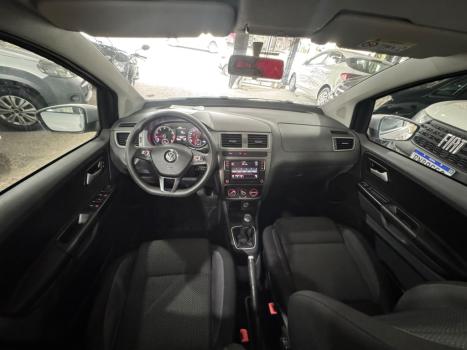 VOLKSWAGEN Space Fox 1.6 4P FLEX I-TREND, Foto 6