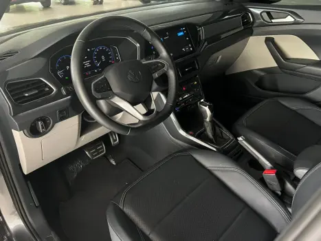 VOLKSWAGEN T-Cross 1.4 4P 250 TSI FLEX HIGHLINE AUTOM�TICO, Foto 12