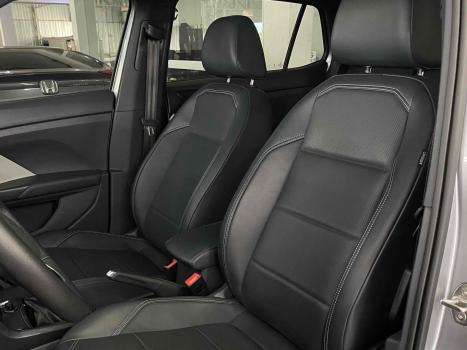 VOLKSWAGEN T-Cross 1.4 4P 250 TSI FLEX HIGHLINE AUTOM�TICO, Foto 9