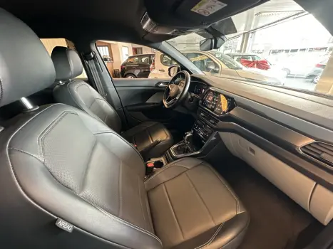 VOLKSWAGEN T-Cross 1.4 4P 250 TSI FLEX HIGHLINE AUTOM�TICO, Foto 8