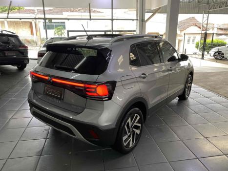 VOLKSWAGEN T-Cross 1.4 4P 250 TSI FLEX HIGHLINE AUTOM�TICO, Foto 4