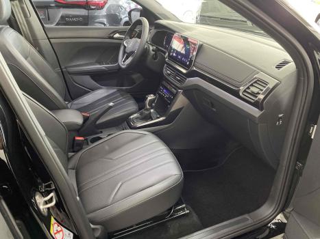 VOLKSWAGEN T-Cross 1.4 4P 250 TSI FLEX HIGHLINE AUTOM�TICO, Foto 13