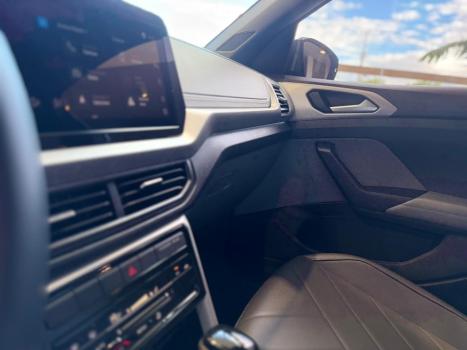 VOLKSWAGEN T-Cross 1.0 4P 200 TSI FLEX COMFORTLINE AUTOM�TICO, Foto 14