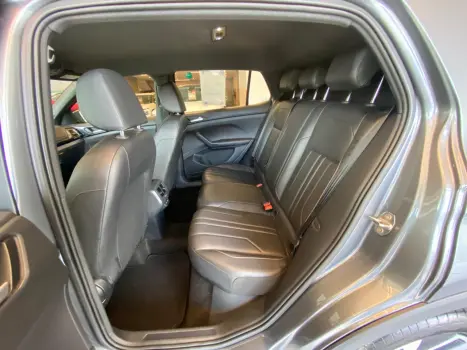 VOLKSWAGEN T-Cross 1.4 4P 250 TSI FLEX HIGHLINE AUTOM�TICO, Foto 20